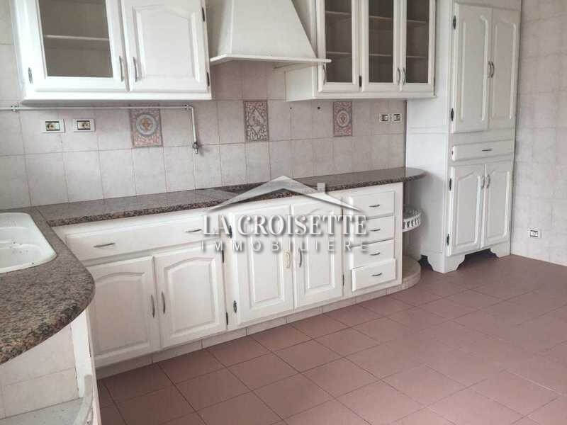 Etage de villa S+3 pour un usage bureautique à La Marsa